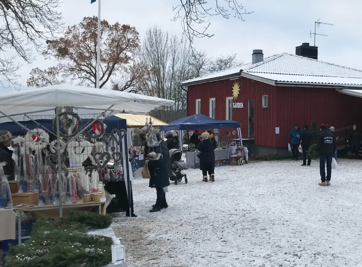 Julmarknad på Solgården i Sanda